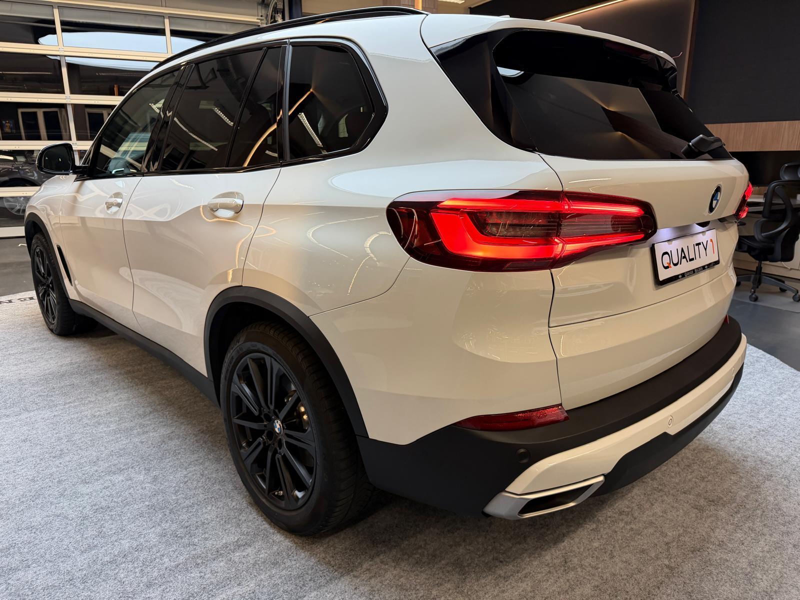 BMW X5 40i xDrive-image-4