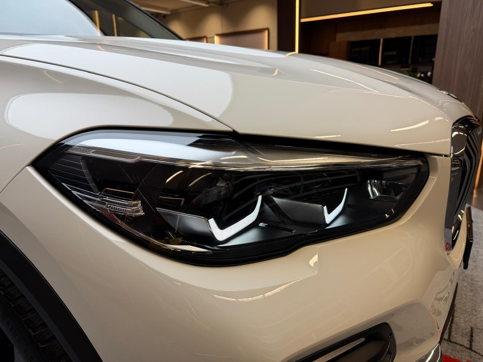 BMW X5 40i xDrive-image-17