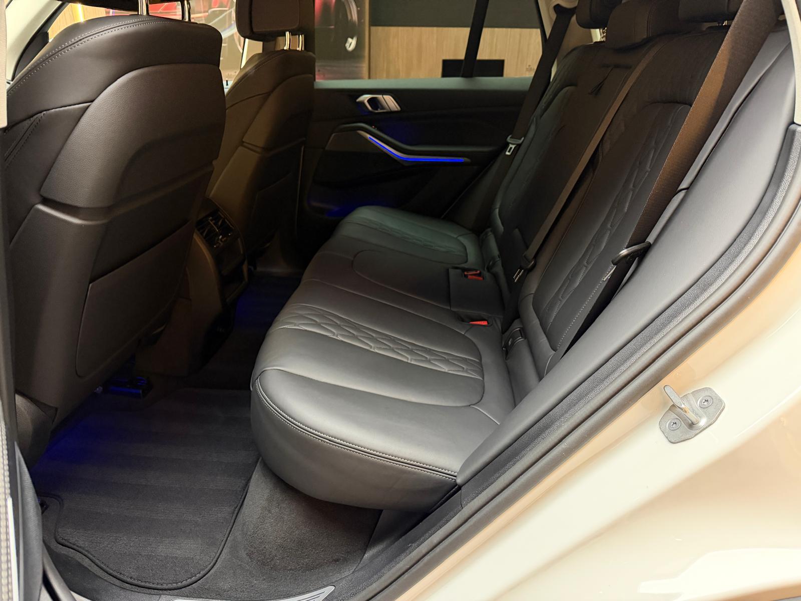 BMW X5 40i xDrive-image-14