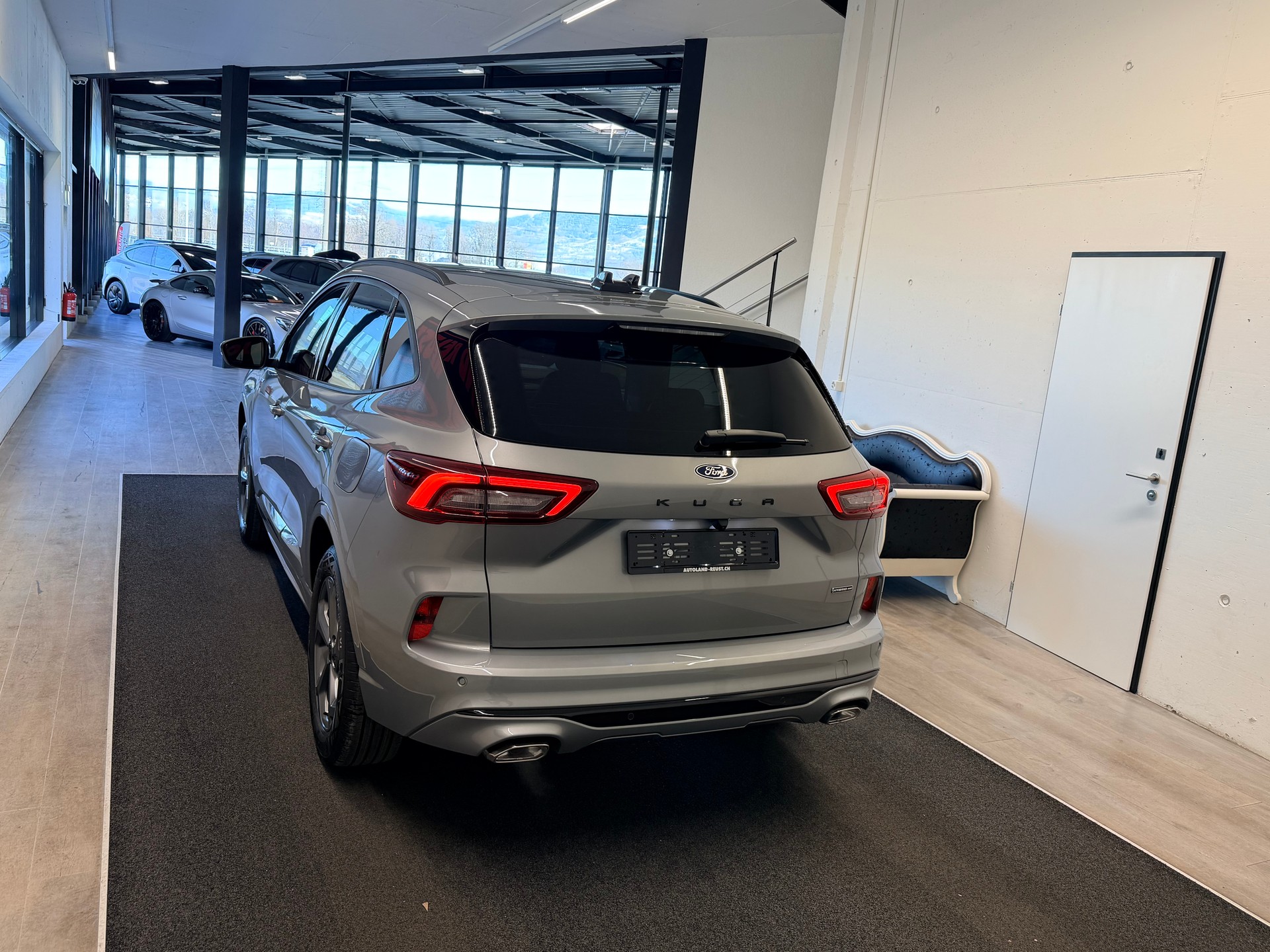 FORD Kuga 2.5 FHEV ST-Line 4WD-image-8