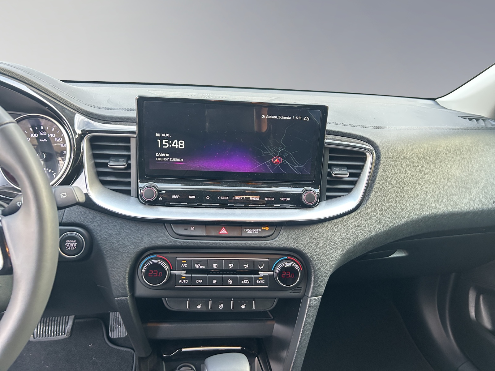 KIA Ceed SW 1.5 T-GDi Power-image-14