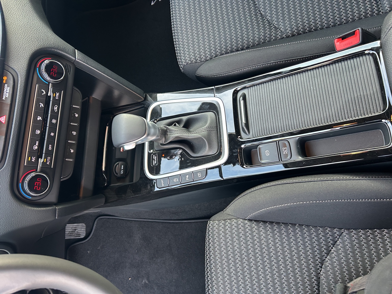 KIA Ceed SW 1.5 T-GDi Power-image-12