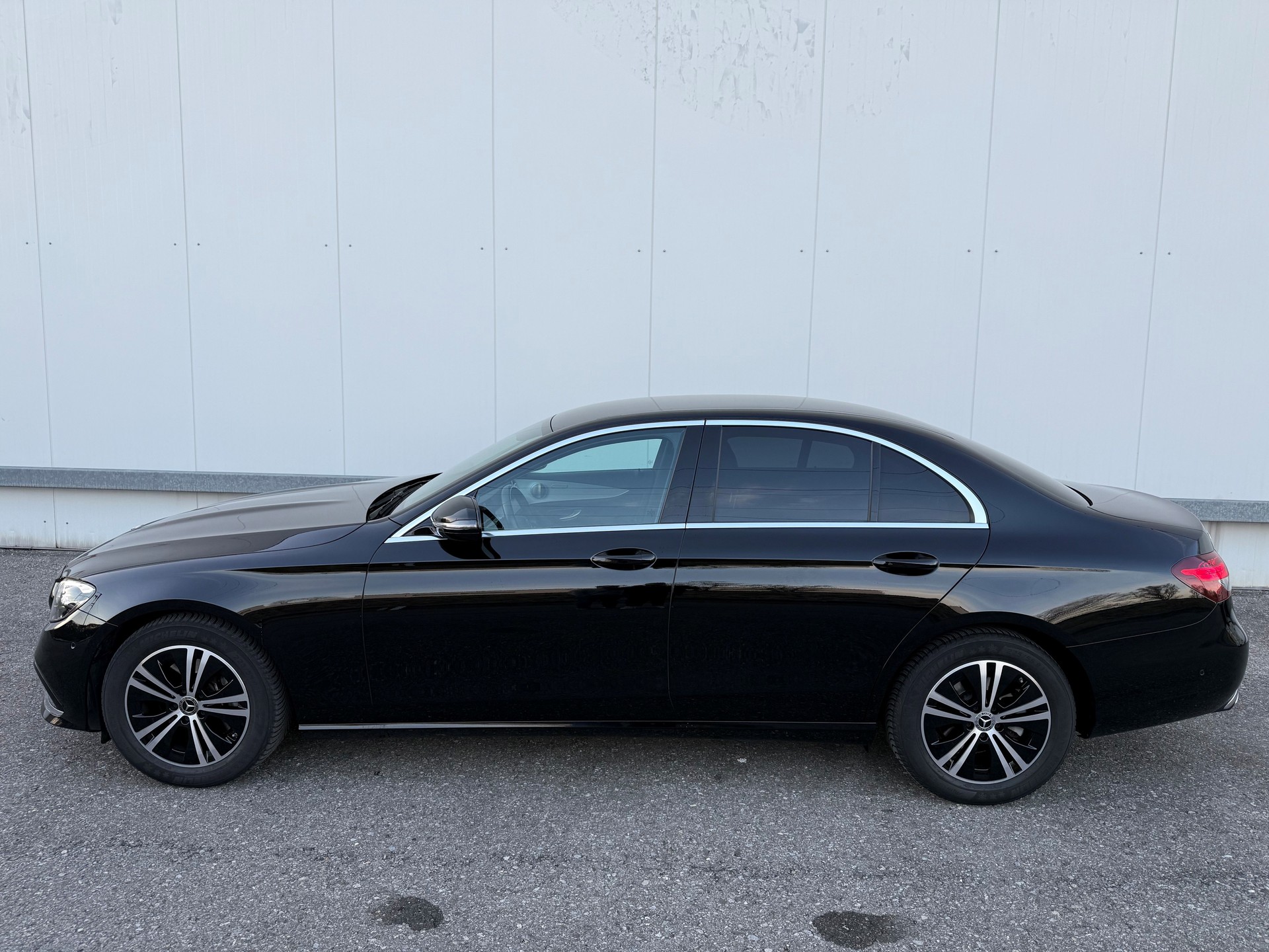 MERCEDES-BENZ 4 Matic E 220 d 9G-Tronic ***Gratis Service***-image-3