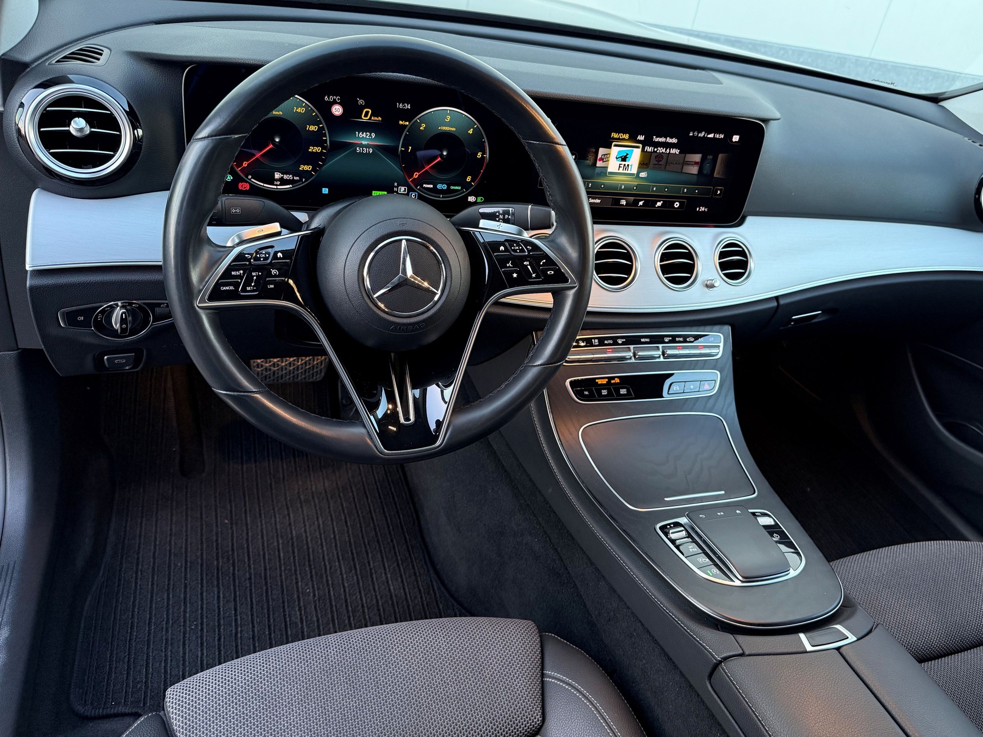 MERCEDES-BENZ 4 Matic E 220 d 9G-Tronic ***Gratis Service***-image-9