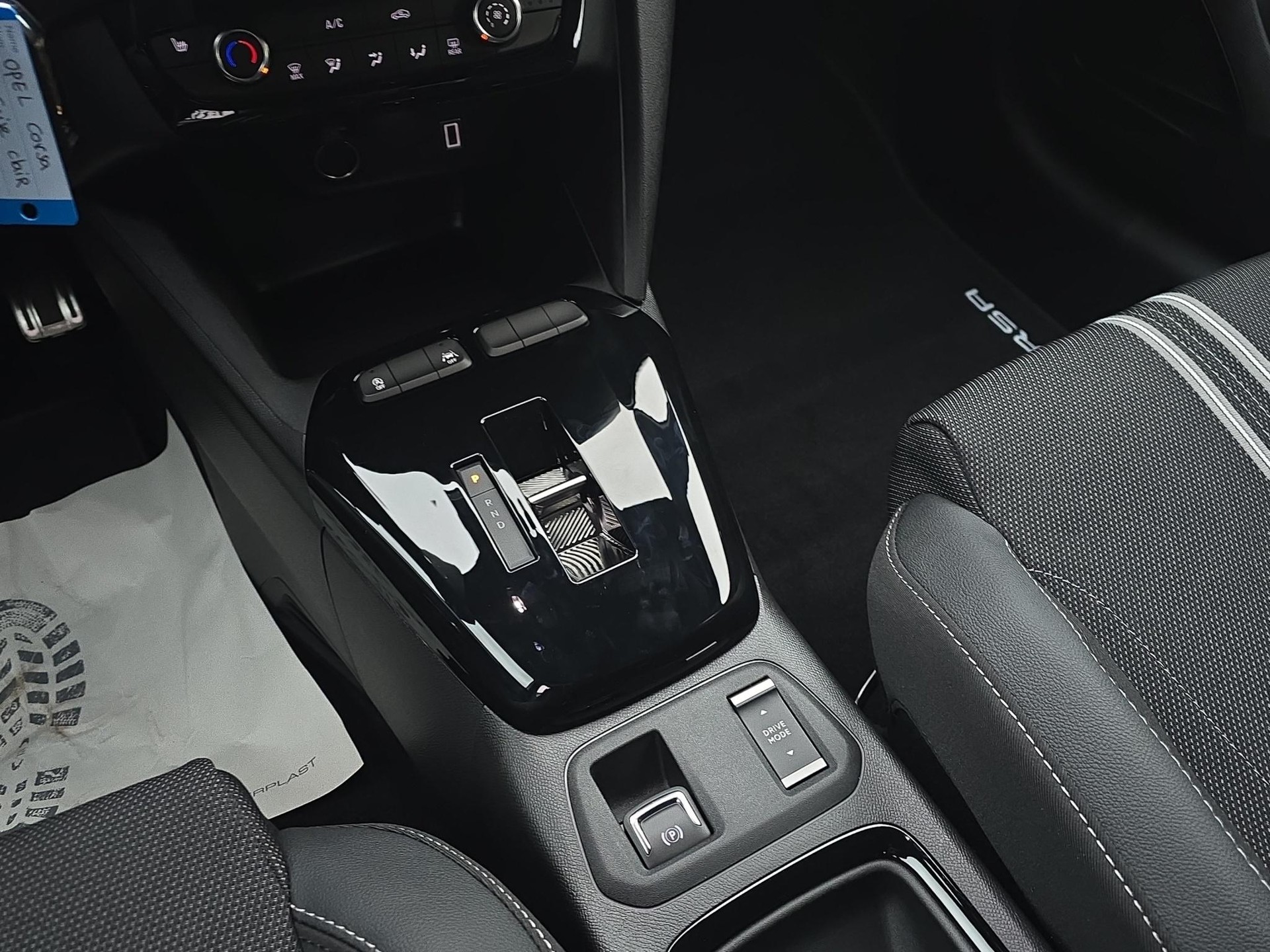 OPEL Corsa 1.2 T Hybrid Limited Edition-image-12