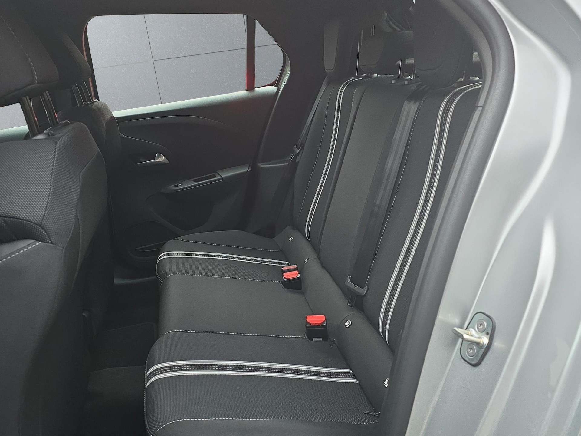 OPEL Corsa 1.2 T Hybrid Limited Edition-image-15