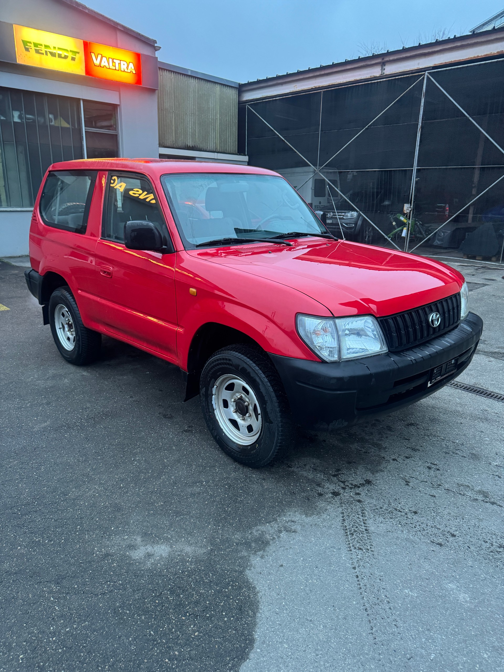 TOYOTA Land Cruiser 300 3.0 TD Saloon