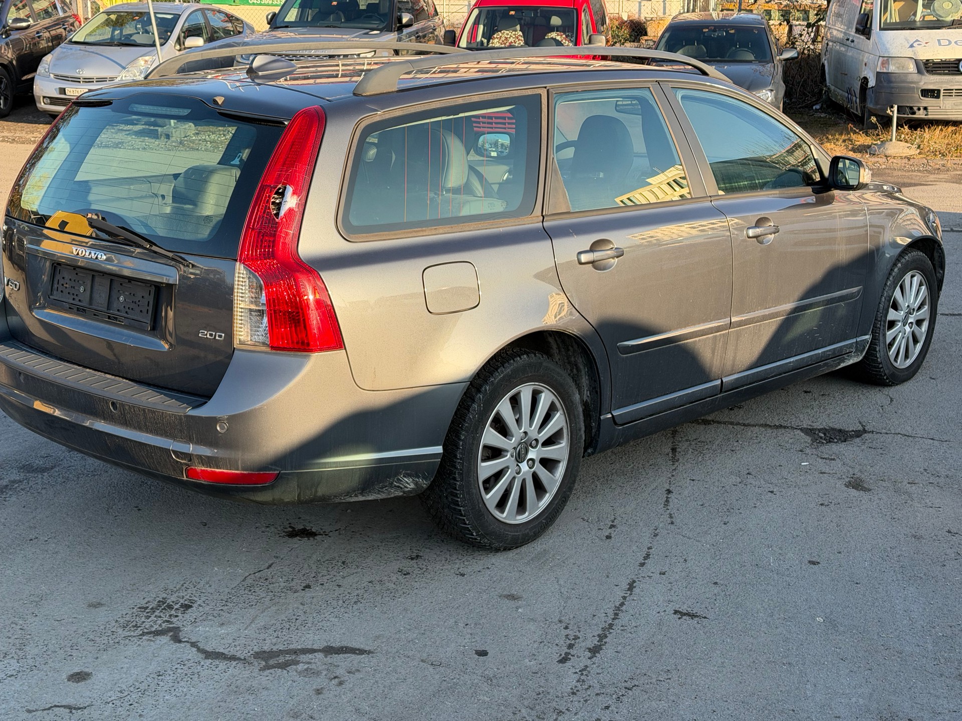 VOLVO V50 2.0D Momentum-showroom-element-3