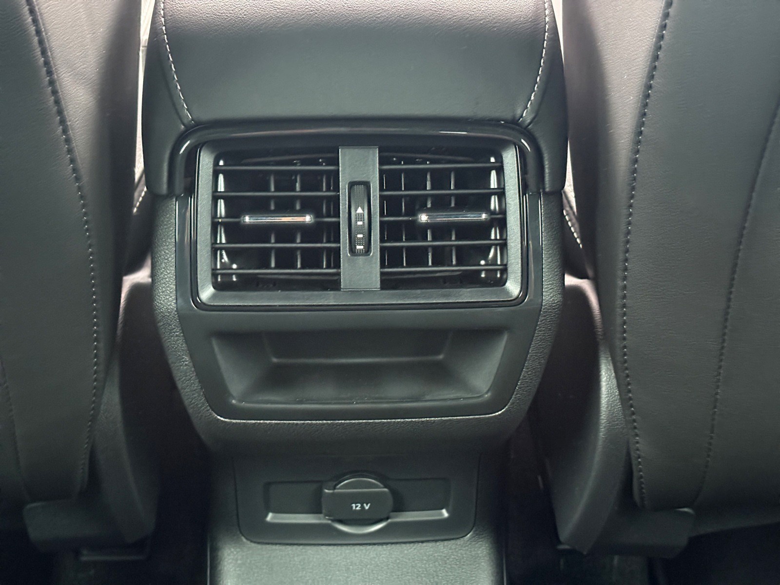 SKODA Karoq 2.0 TSI SportLine 4x4 DSG-image-16