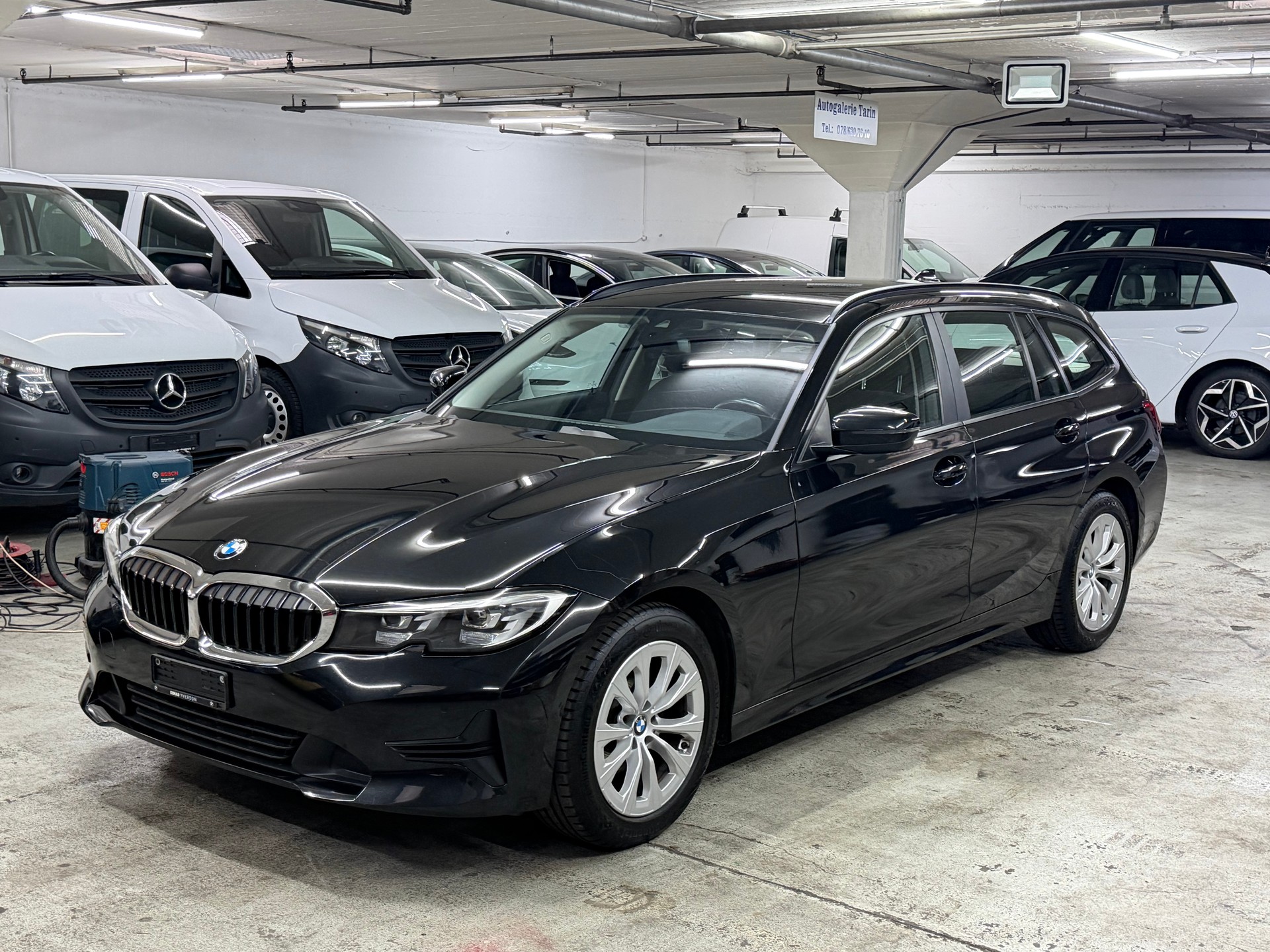 BMW 320d xDrive 48V Touring Steptronic-image-6