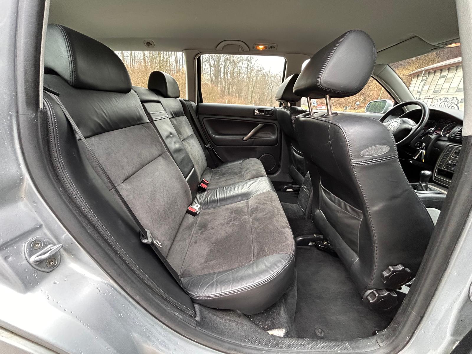 VW Passat Variant 2.3 V5 Comfortline-image-9