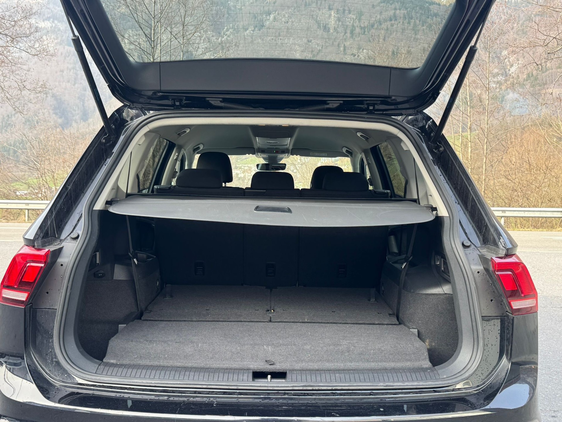 VW Tiguan Allspace 1.5TSI EVO Trendline DSG-image-11