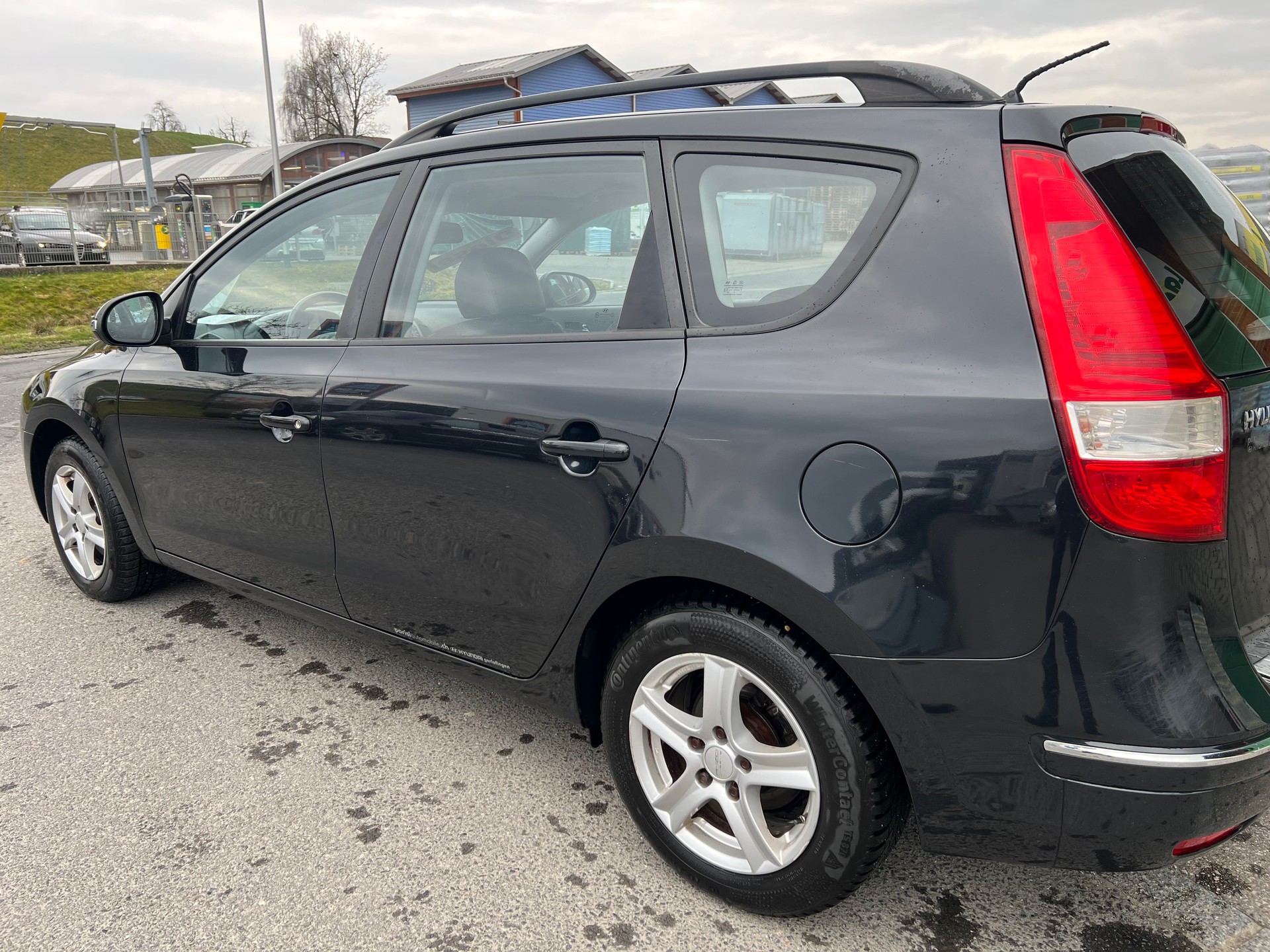 HYUNDAI i30 Wagon 2.0 CRDi Premium-image-3