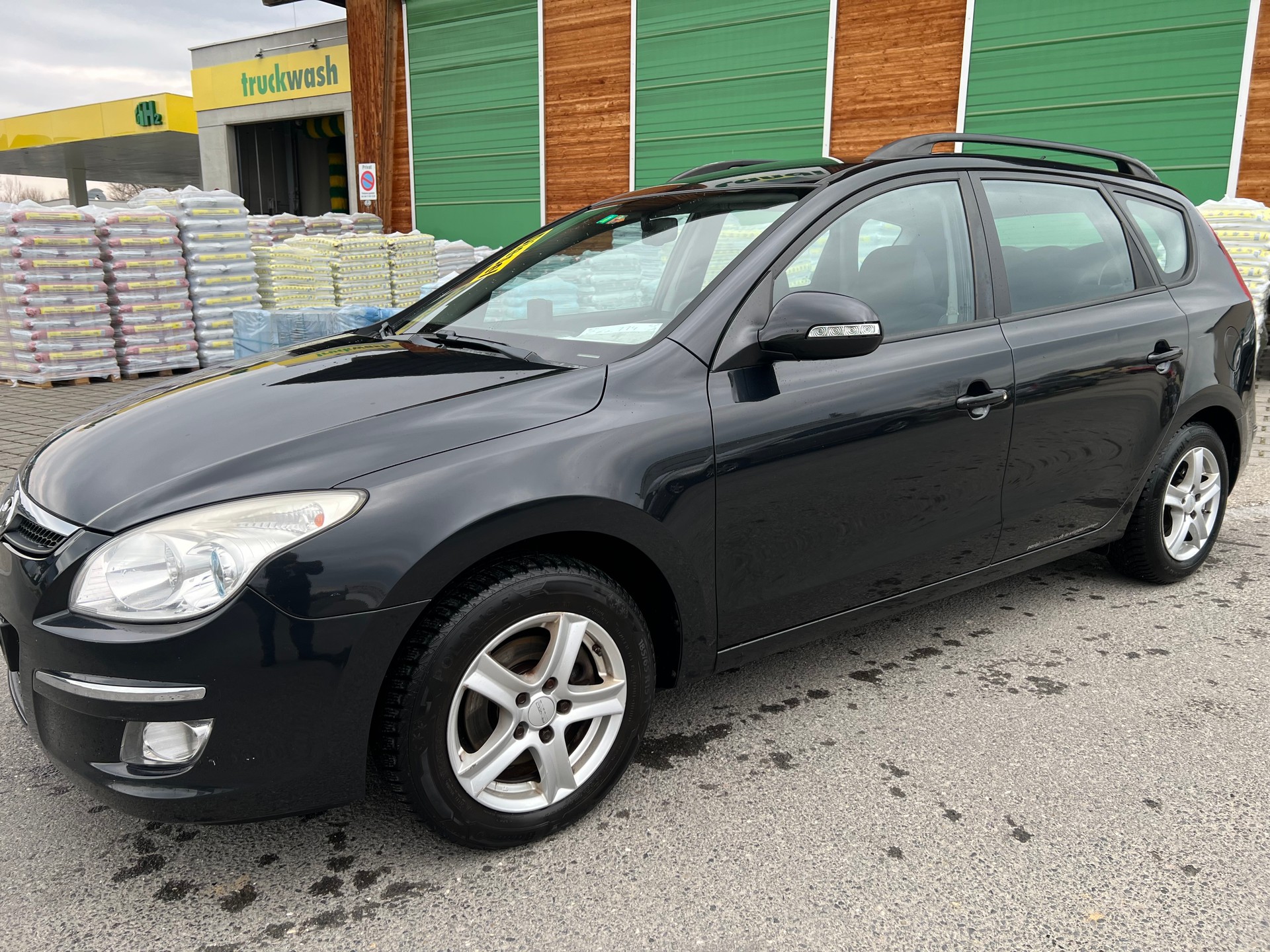 HYUNDAI i30 Wagon 2.0 CRDi Premium-image-1