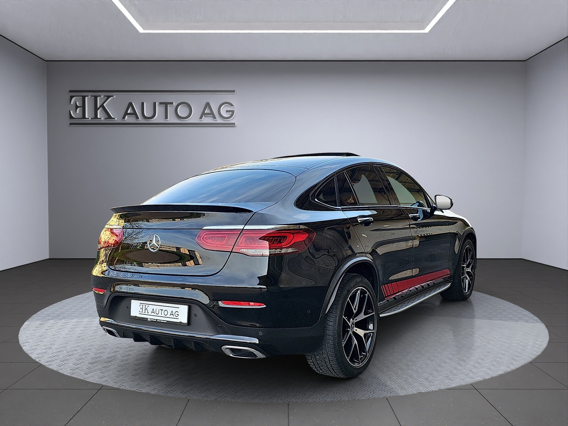 MERCEDES-BENZ GLC Coupé 300 d AMG Line 4Matic 9G-Tronic-image-4