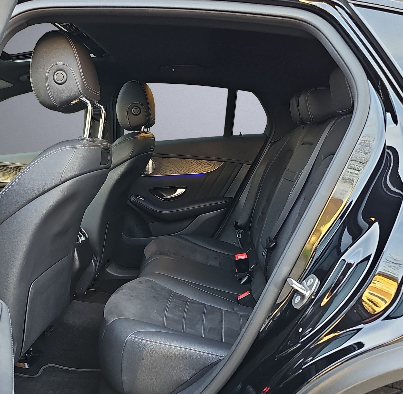 MERCEDES-BENZ GLC Coupé 300 d AMG Line 4Matic 9G-Tronic-image-7