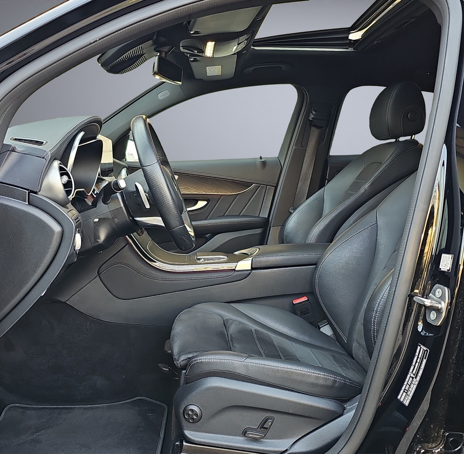 MERCEDES-BENZ GLC Coupé 300 d AMG Line 4Matic 9G-Tronic-image-9