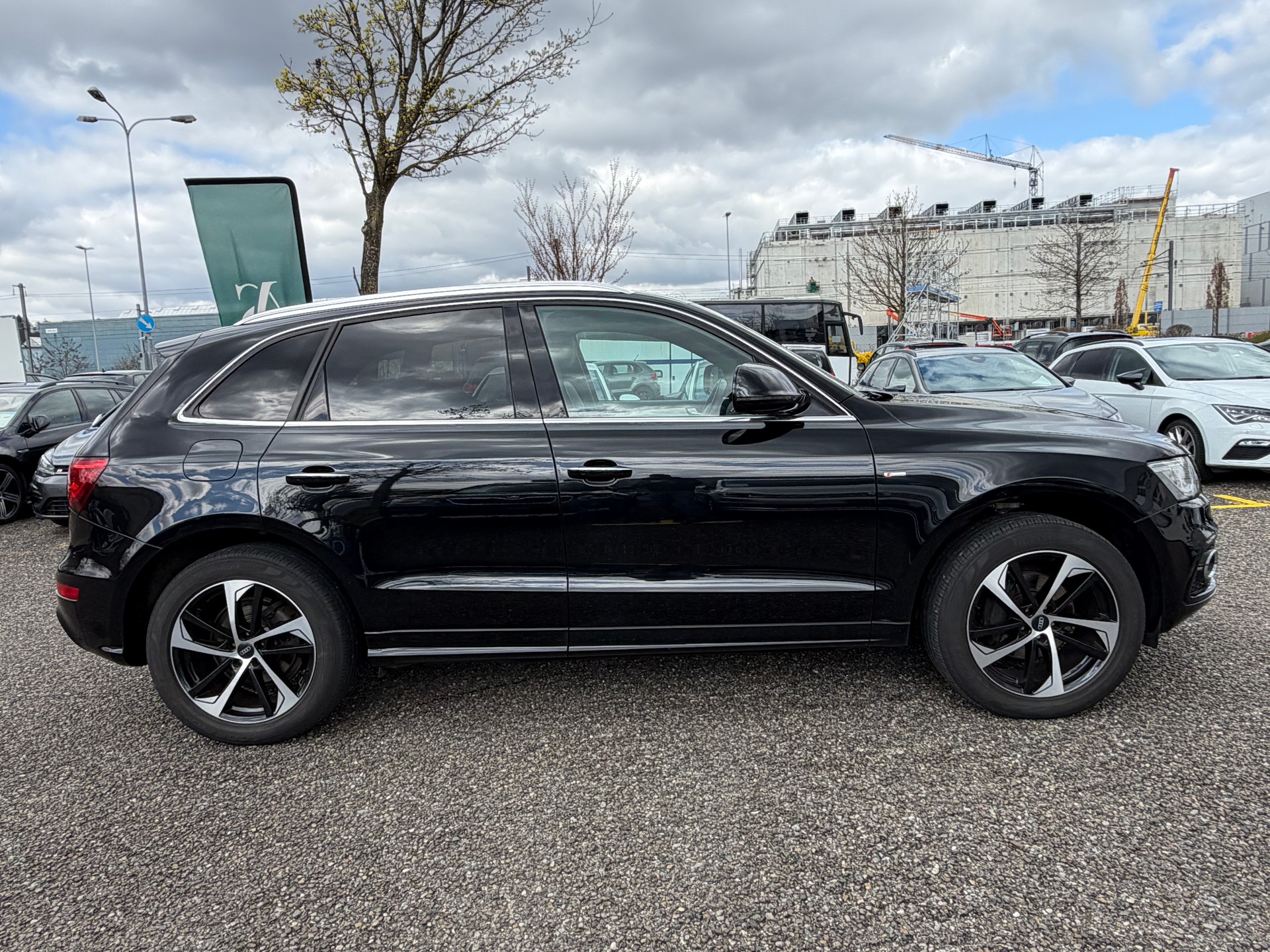 AUDI Q5 2.0 TFSI quattro tiptronic-image-3