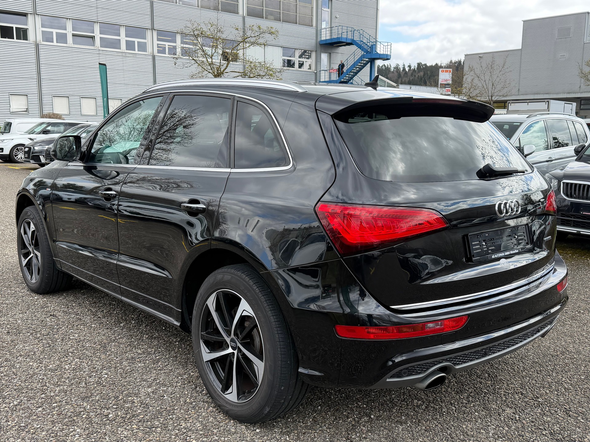 AUDI Q5 2.0 TFSI quattro tiptronic-image-6