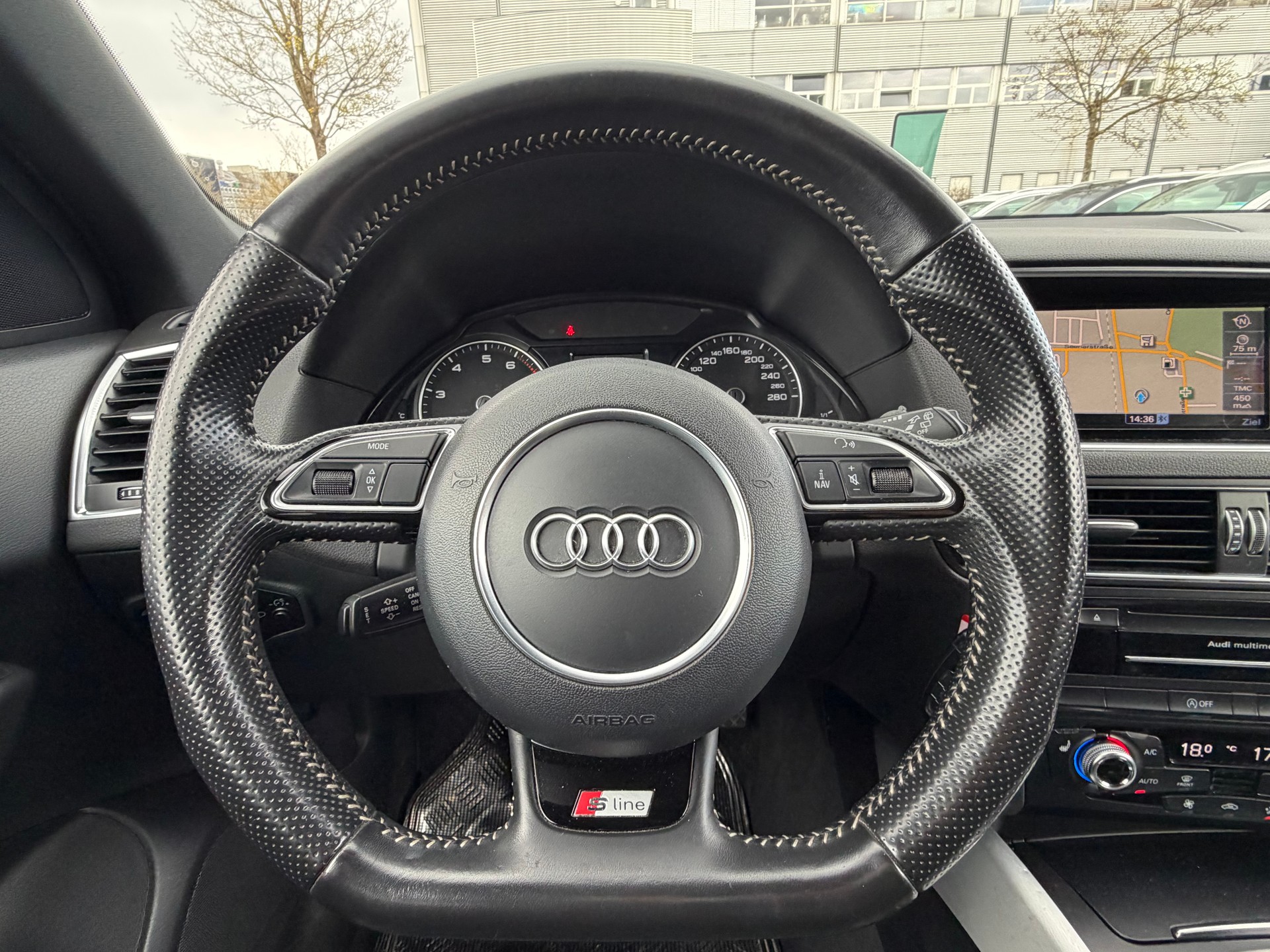 AUDI Q5 2.0 TFSI quattro tiptronic-image-12