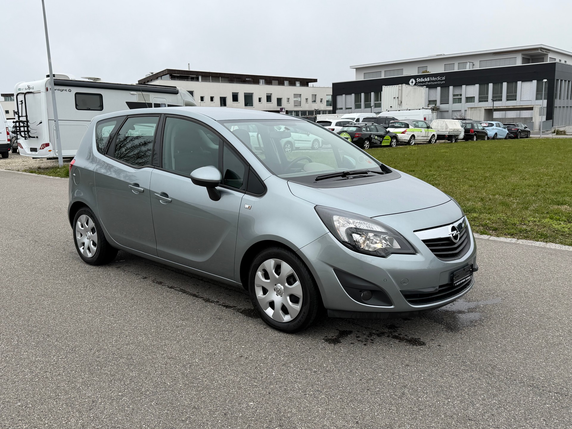 OPEL Meriva 1.7 CDTi Cosmo Automatic-image-1