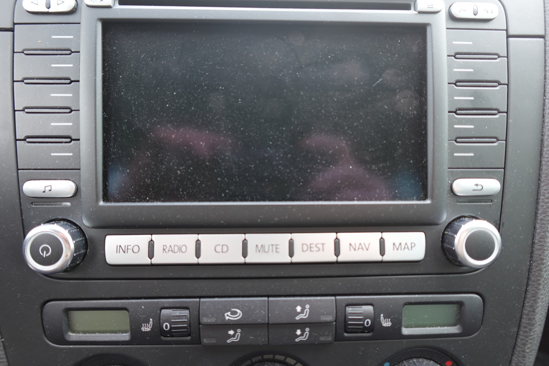 VW Golf R32 4Motion-image-11