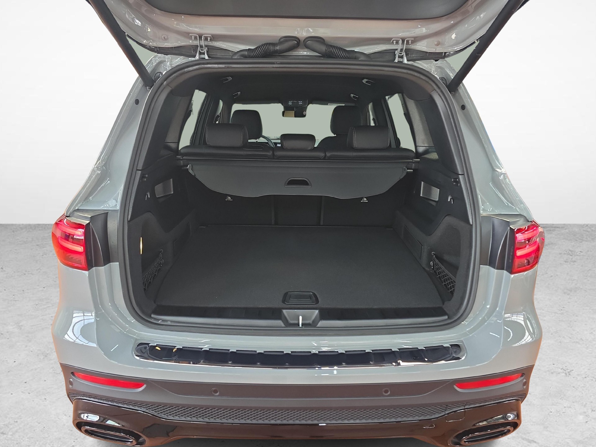 MERCEDES-BENZ GLB 220 4MATIC AMG Line-image-7