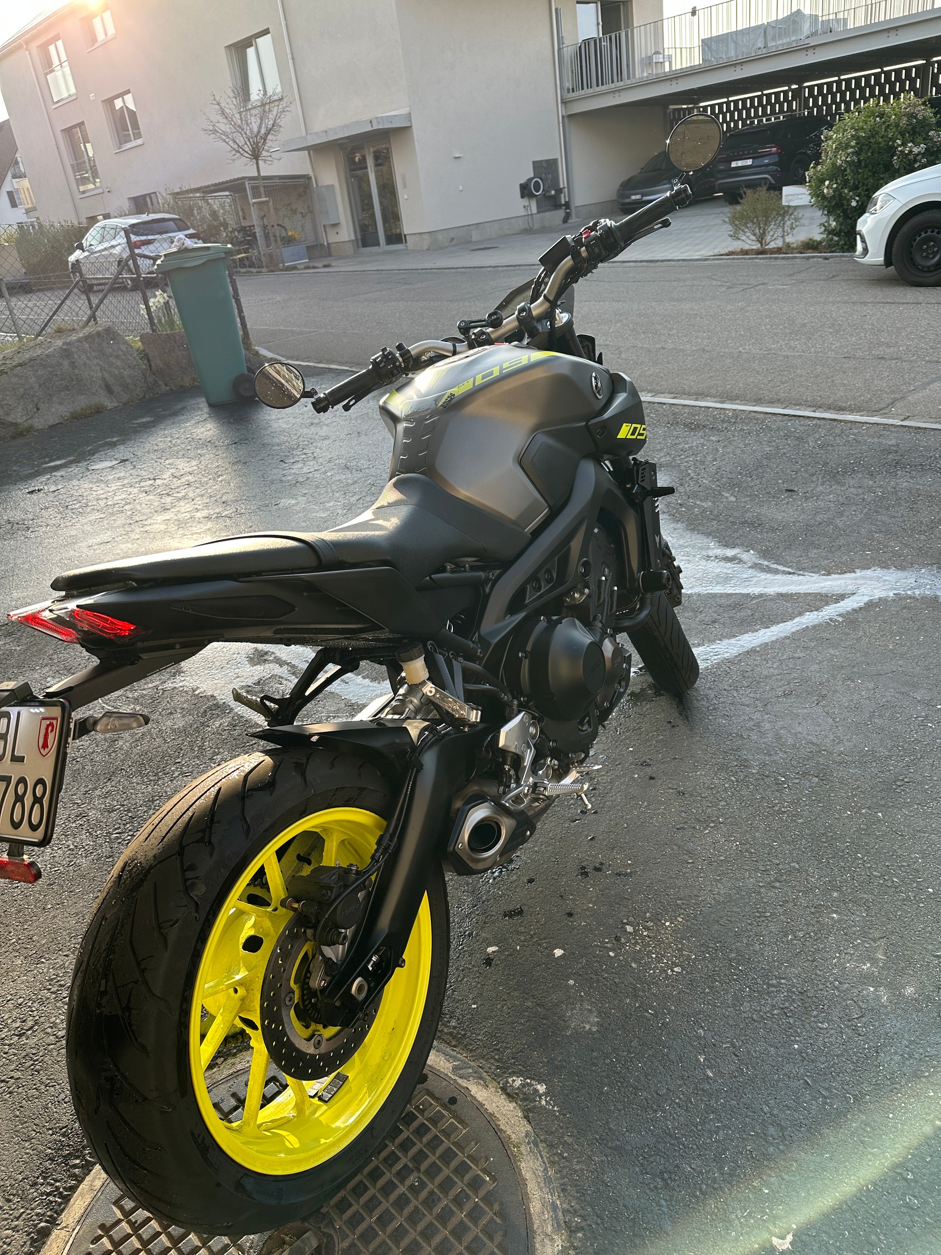 YAMAHA MT-09 ABS (35kW)-image-5