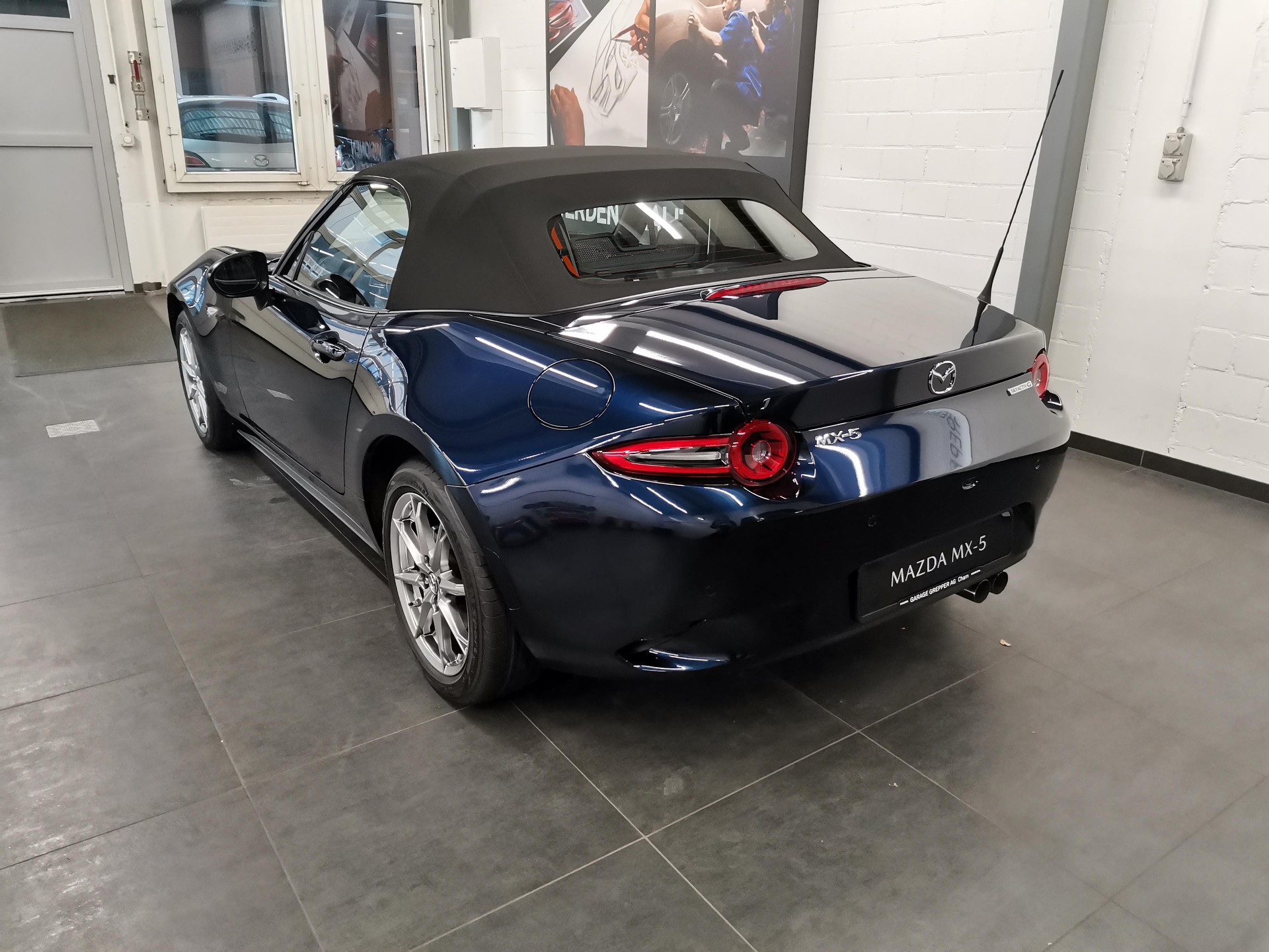 MAZDA MX-5 1.5 Exclusive-Line-image-3