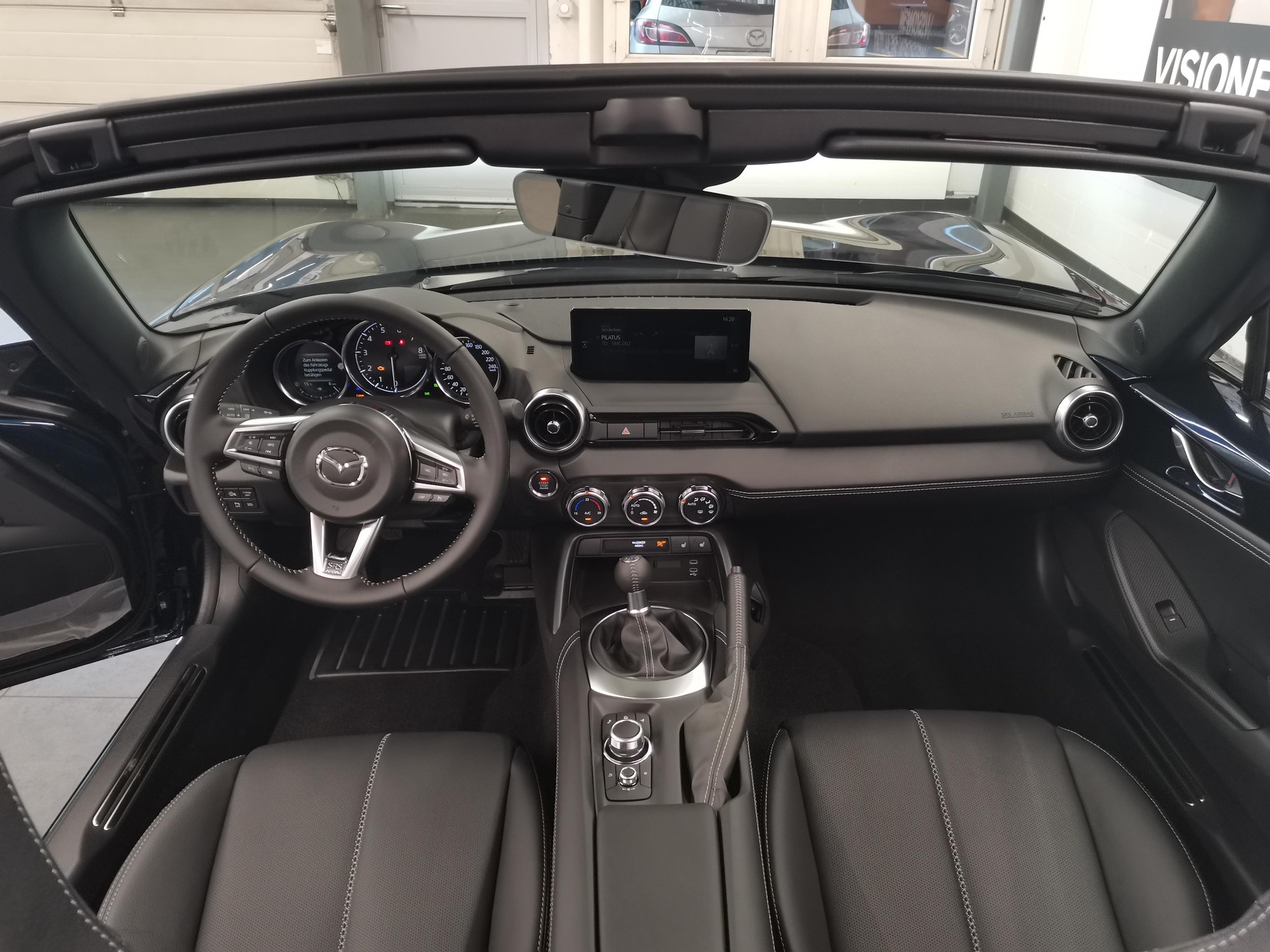 MAZDA MX-5 1.5 Exclusive-Line-image-7