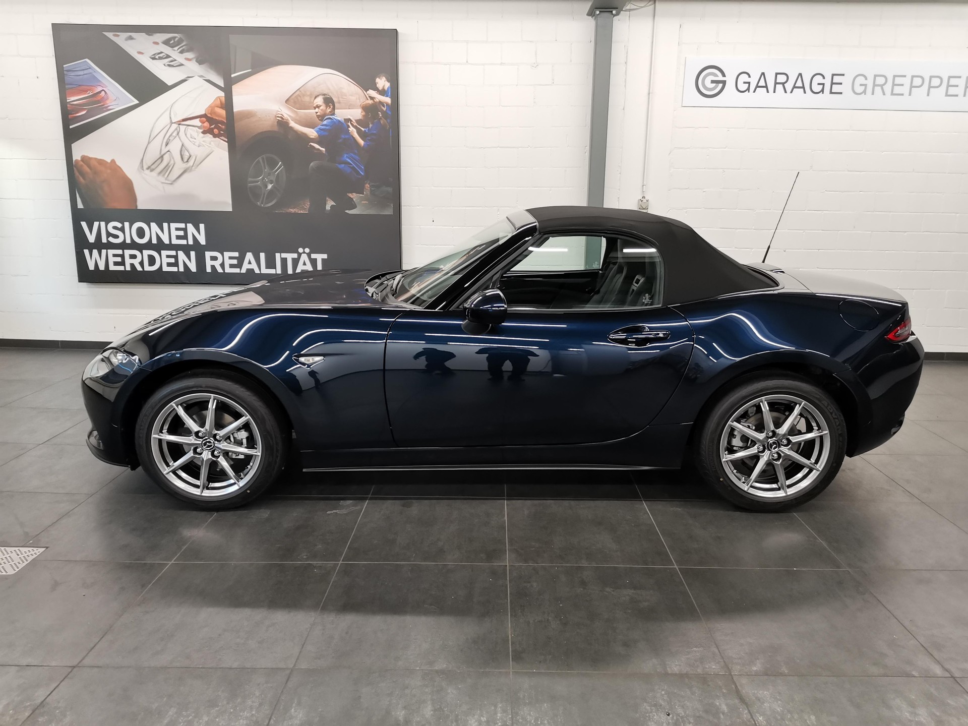 MAZDA MX-5 1.5 Exclusive-Line-image-2