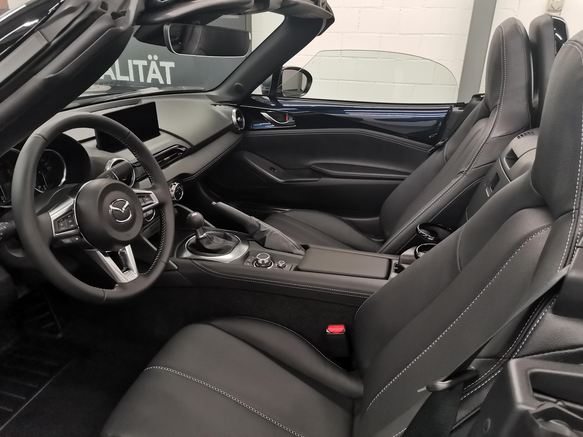 MAZDA MX-5 1.5 Exclusive-Line-image-6