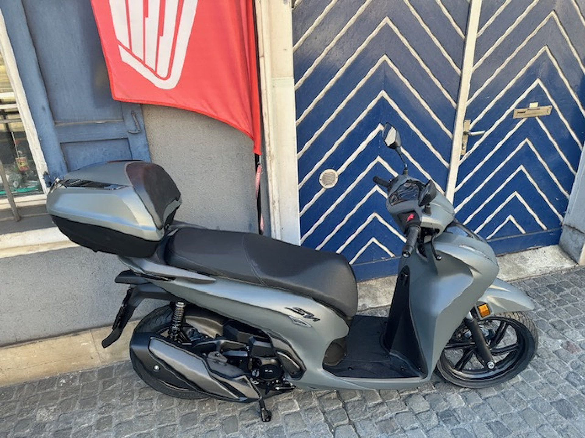 HONDA SH 350 Smart Top Box Aktion -400.--image-2