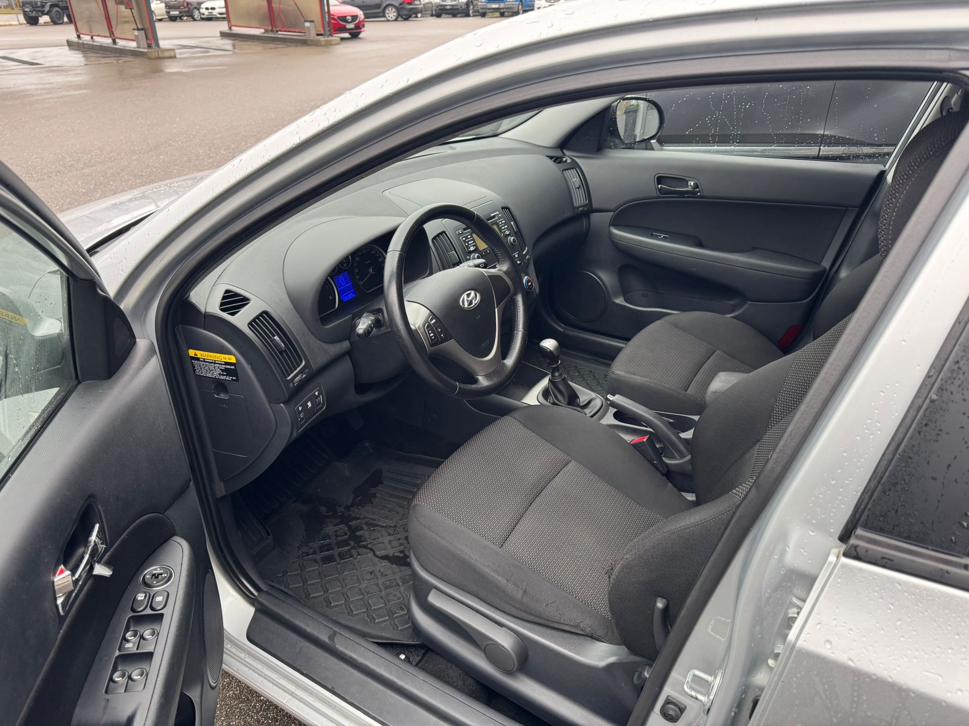 HYUNDAI i30 1.6 Style-image-2