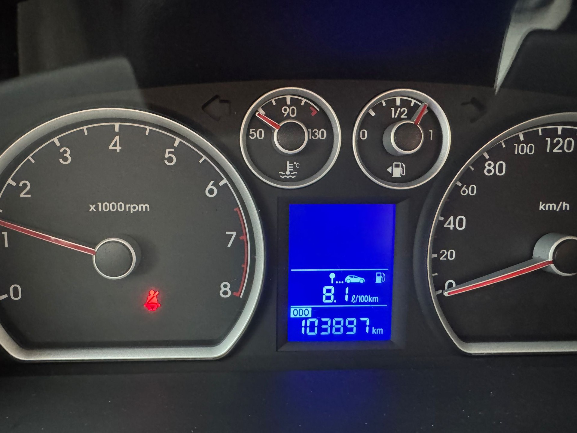 HYUNDAI i30 1.6 Style-image-8