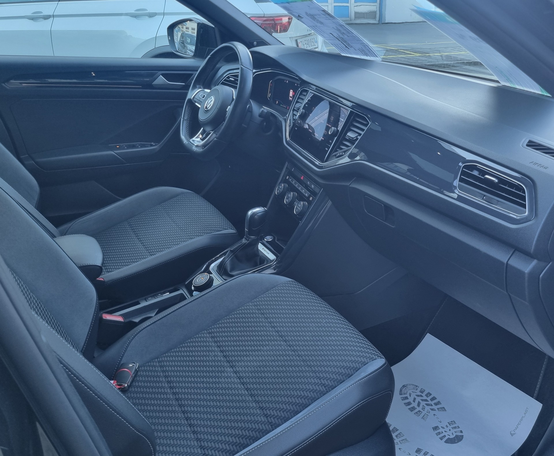 VW T-Roc 2.0 TDI R - Line DSG 4Motion-image-8