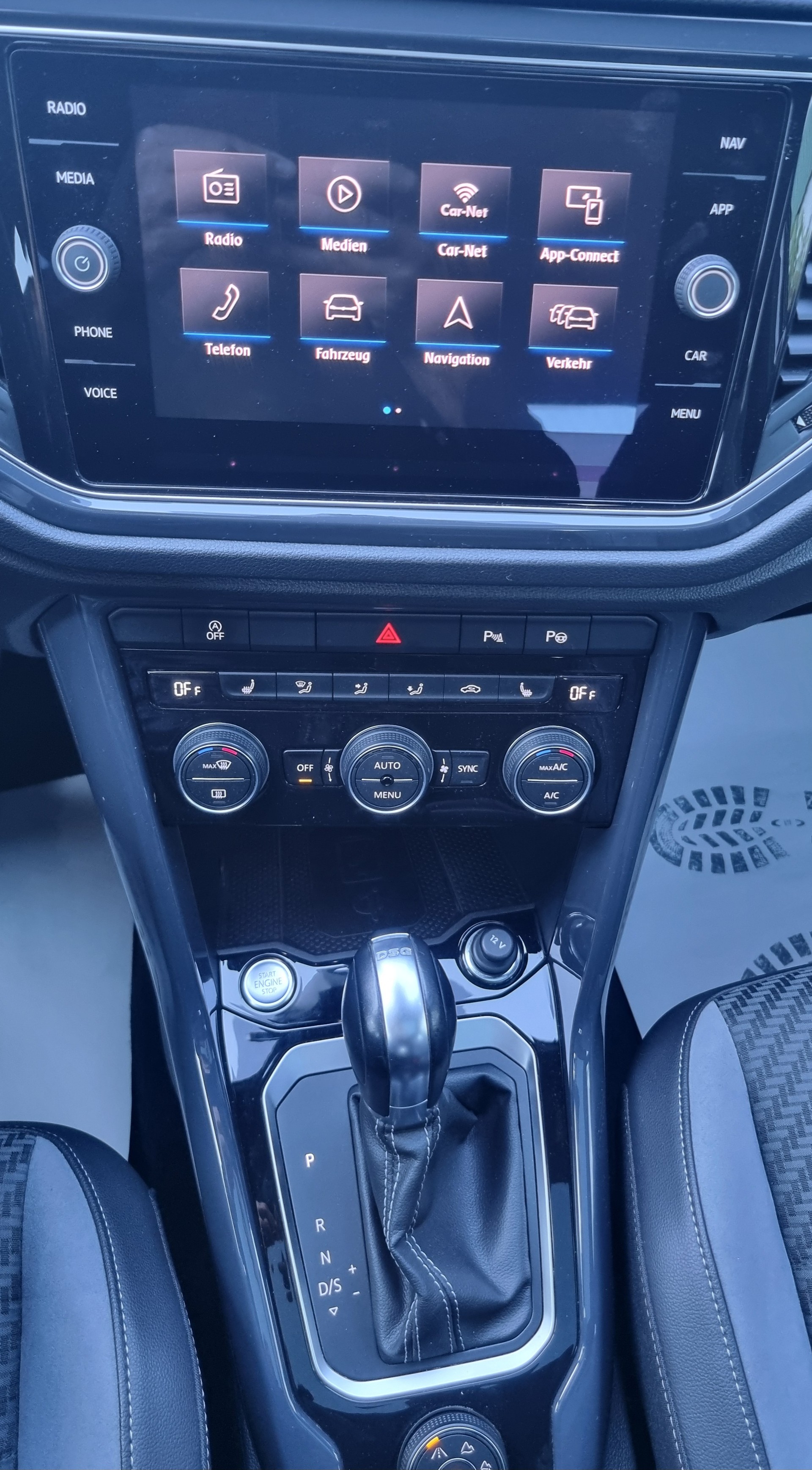 VW T-Roc 2.0 TDI R - Line DSG 4Motion-image-11