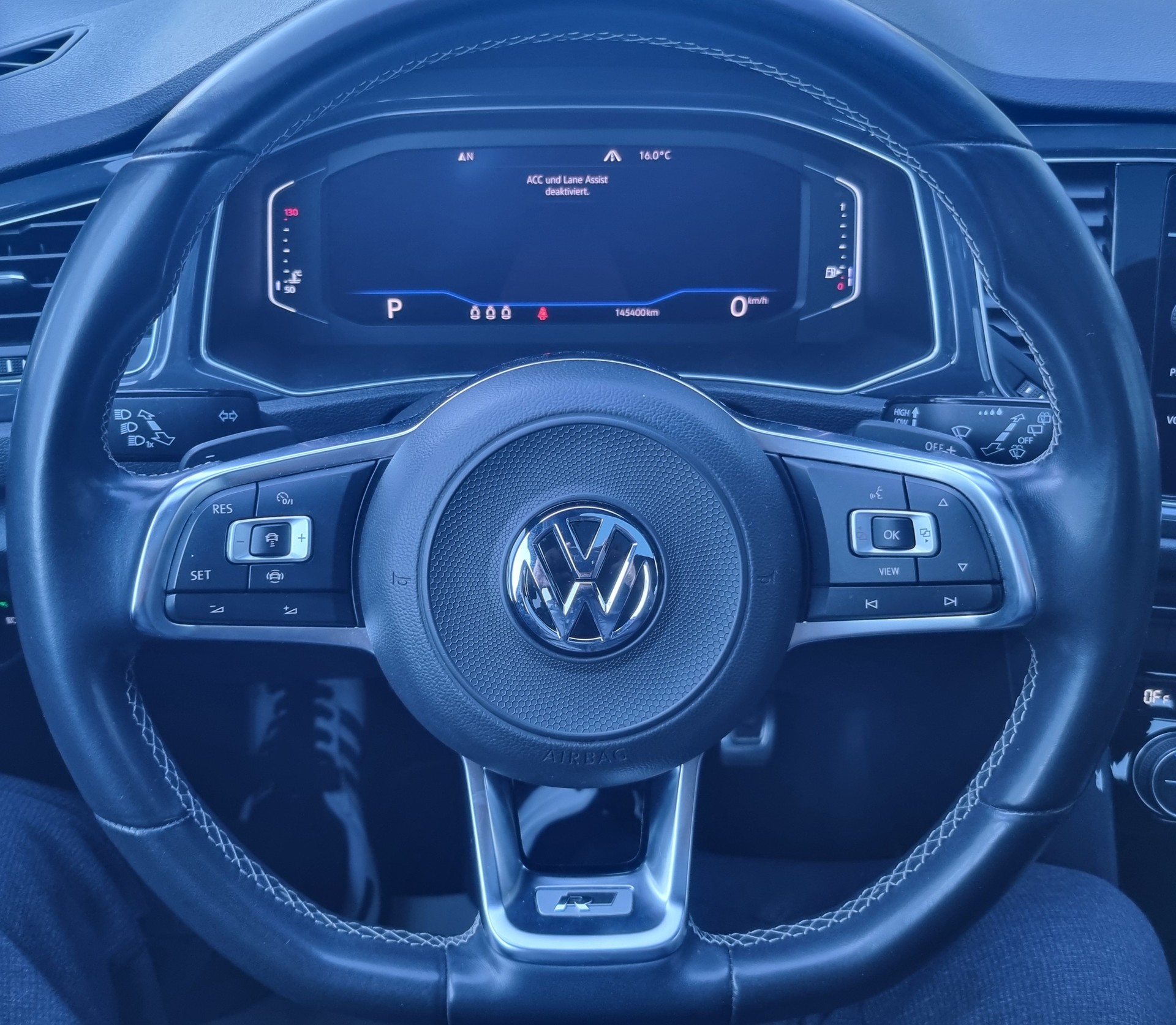 VW T-Roc 2.0 TDI R - Line DSG 4Motion-image-12