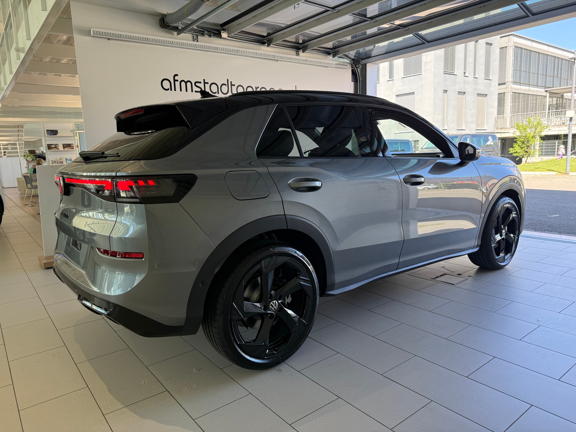 VW T-Roc 1.5 eTSI mHEV R-Line DSG-image-14