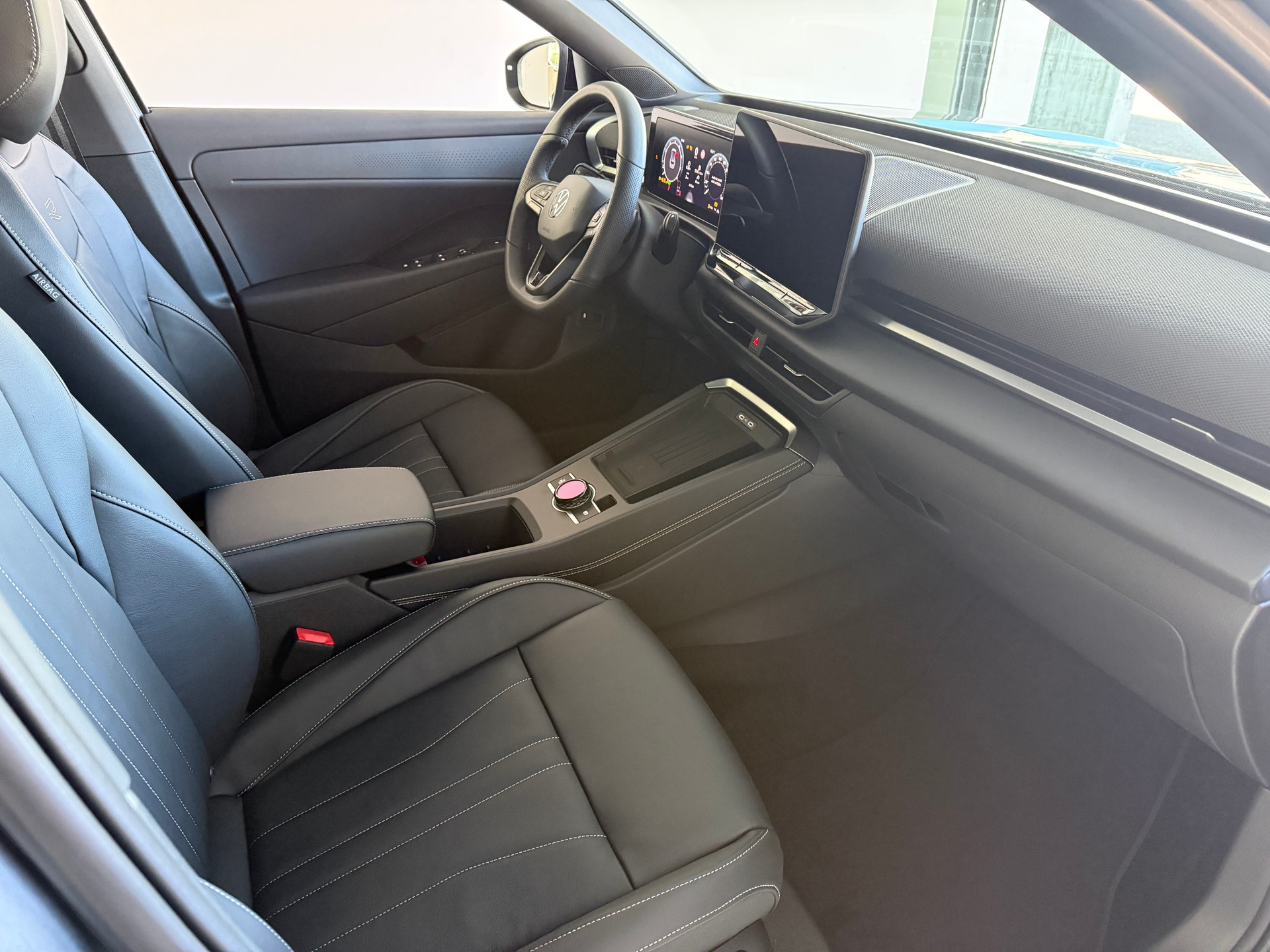 VW T-Roc 1.5 eTSI mHEV R-Line DSG-image-7