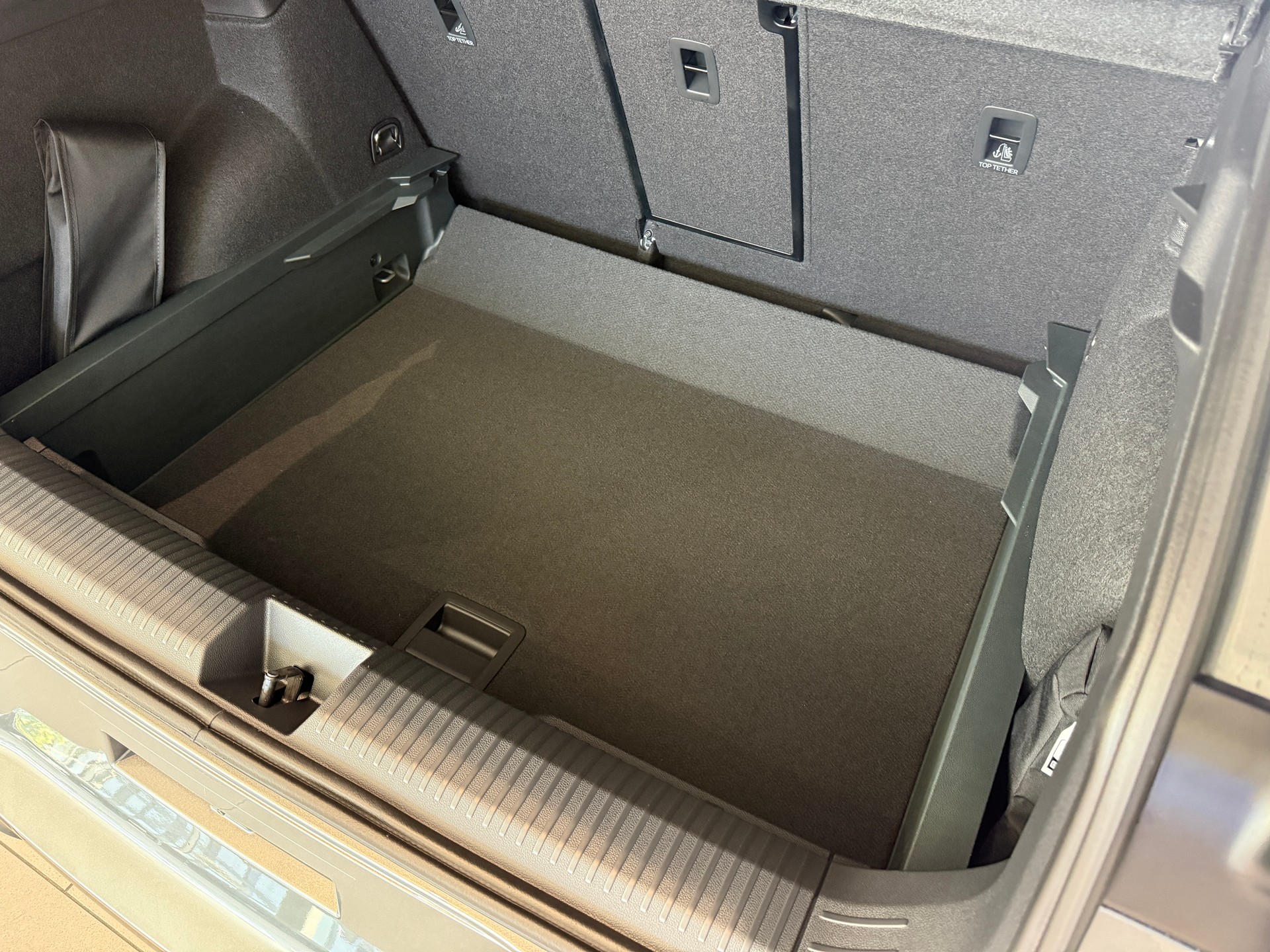 VW T-Roc 1.5 eTSI mHEV R-Line DSG-image-6