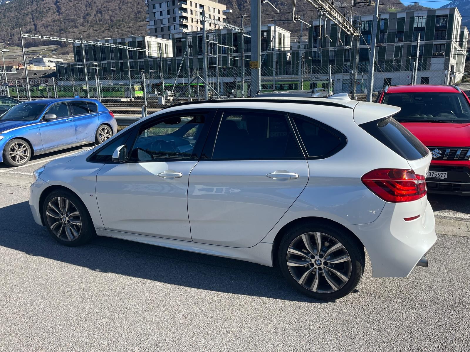 BMW 225i xDrive Active Tourer M Sport Steptronic-image-0