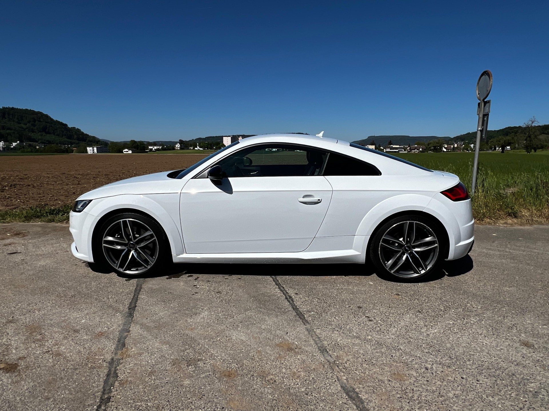 AUDI TTS Coupé 2.0 TFSI quattro S-tronic-image-1