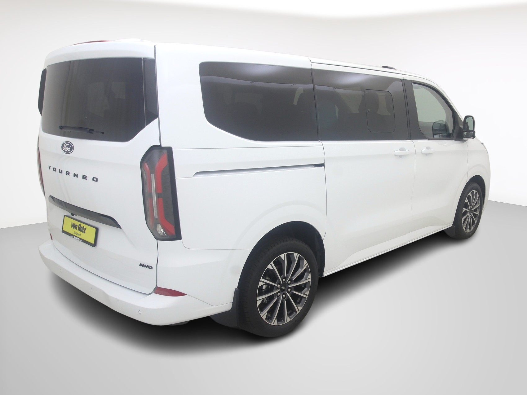 FORD Tourneo Custom 320 L1 2.0 TDCI 4x4 Titanium X-image-5