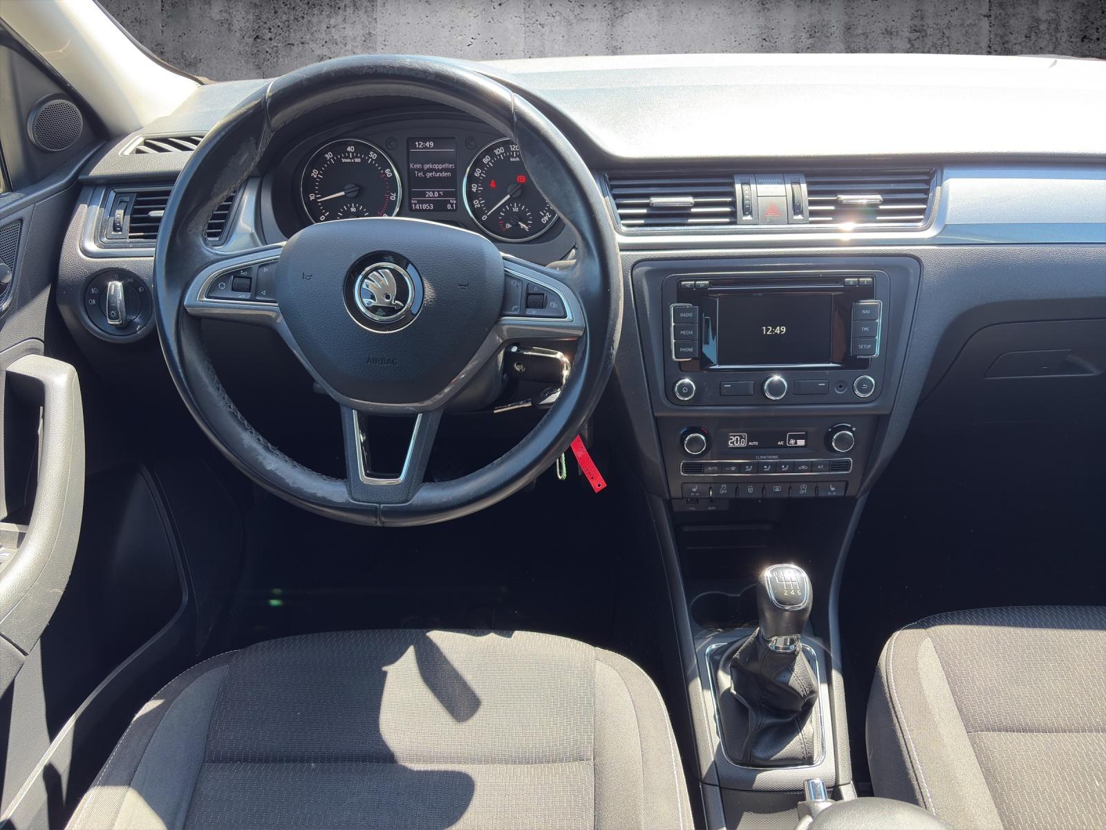 SKODA Rapid Spaceback 1.2 TSI Ambition-image-5