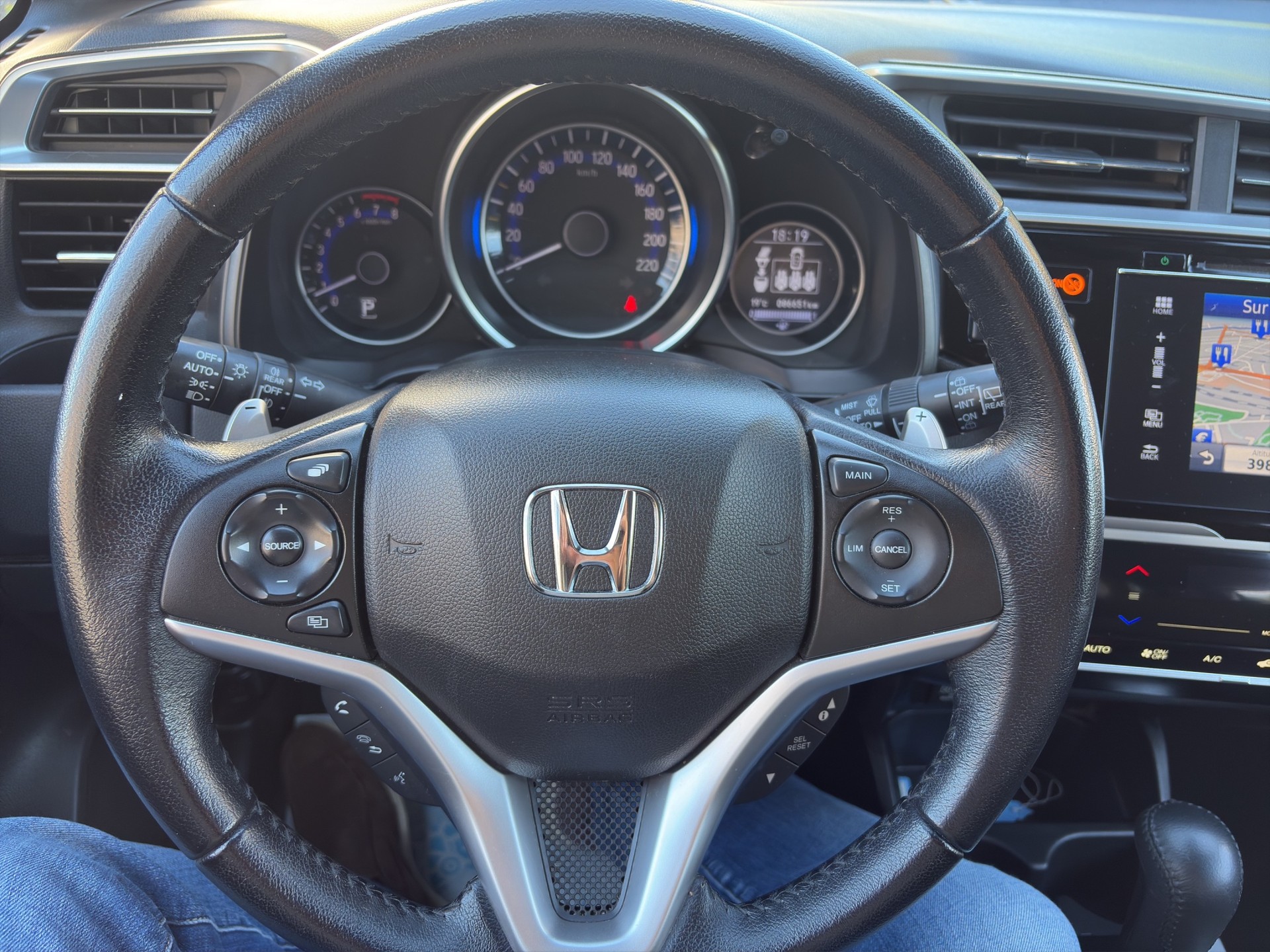 HONDA Jazz 1.3i-VTEC Elegance-image-14