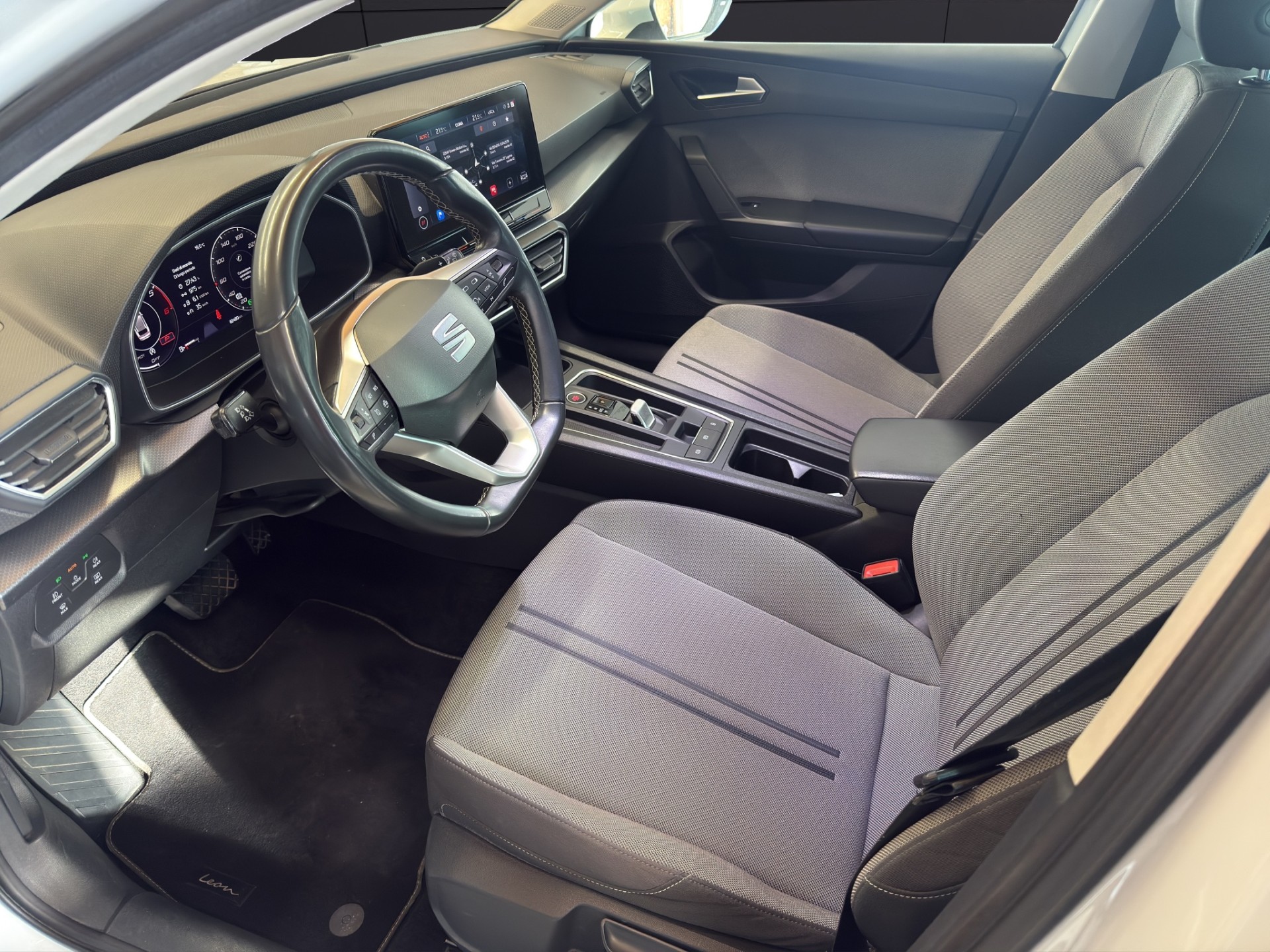 SEAT Leon ST 2.0 TDI EVO DSG Style-image-6