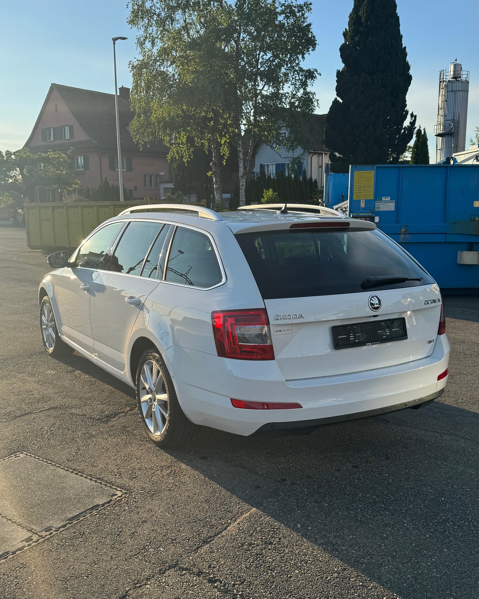 SKODA 1.8 TSI Elegance 4x4 DSG-image-1