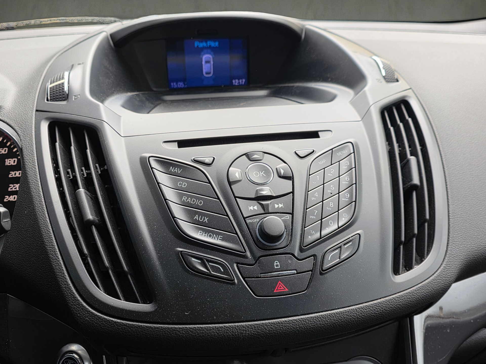 FORD Kuga 2.0 TDCi Titanium 4WD-image-19