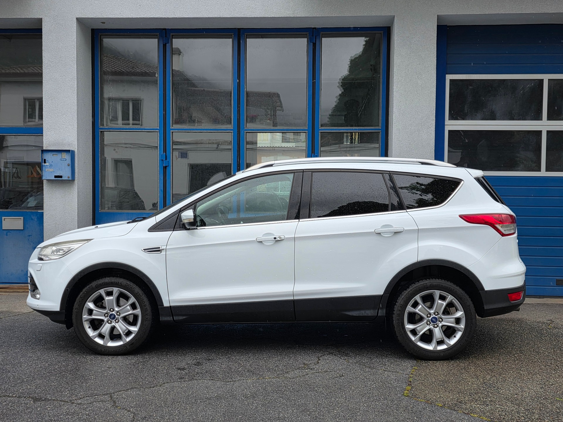 FORD Kuga 2.0 TDCi Titanium 4WD-showroom-element-2